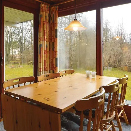 Hébergement de vacances Three-bedroom Holiday In Logstor *