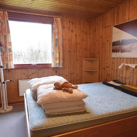 בית נופש Three-bedroom Holiday In Logstor *